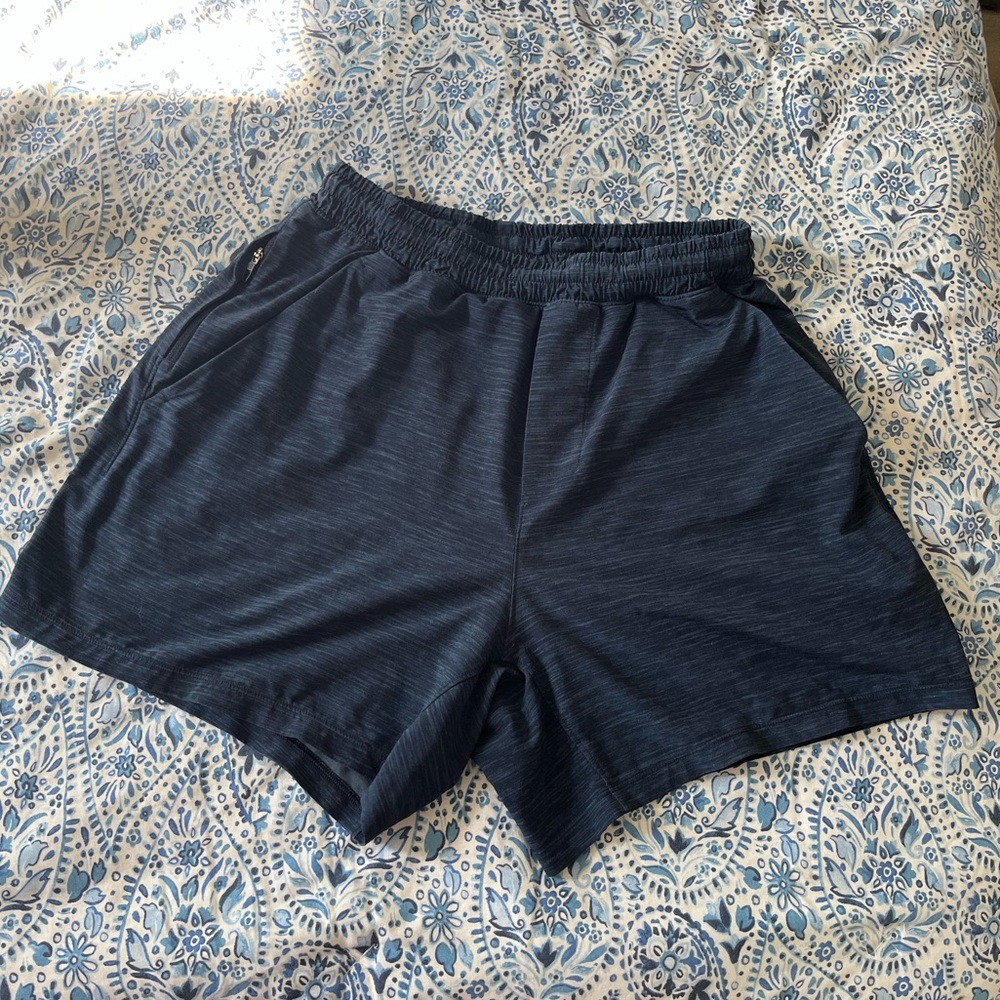 Lulu lemon Athletica Pacebreaker 5 inch Blue Unlined